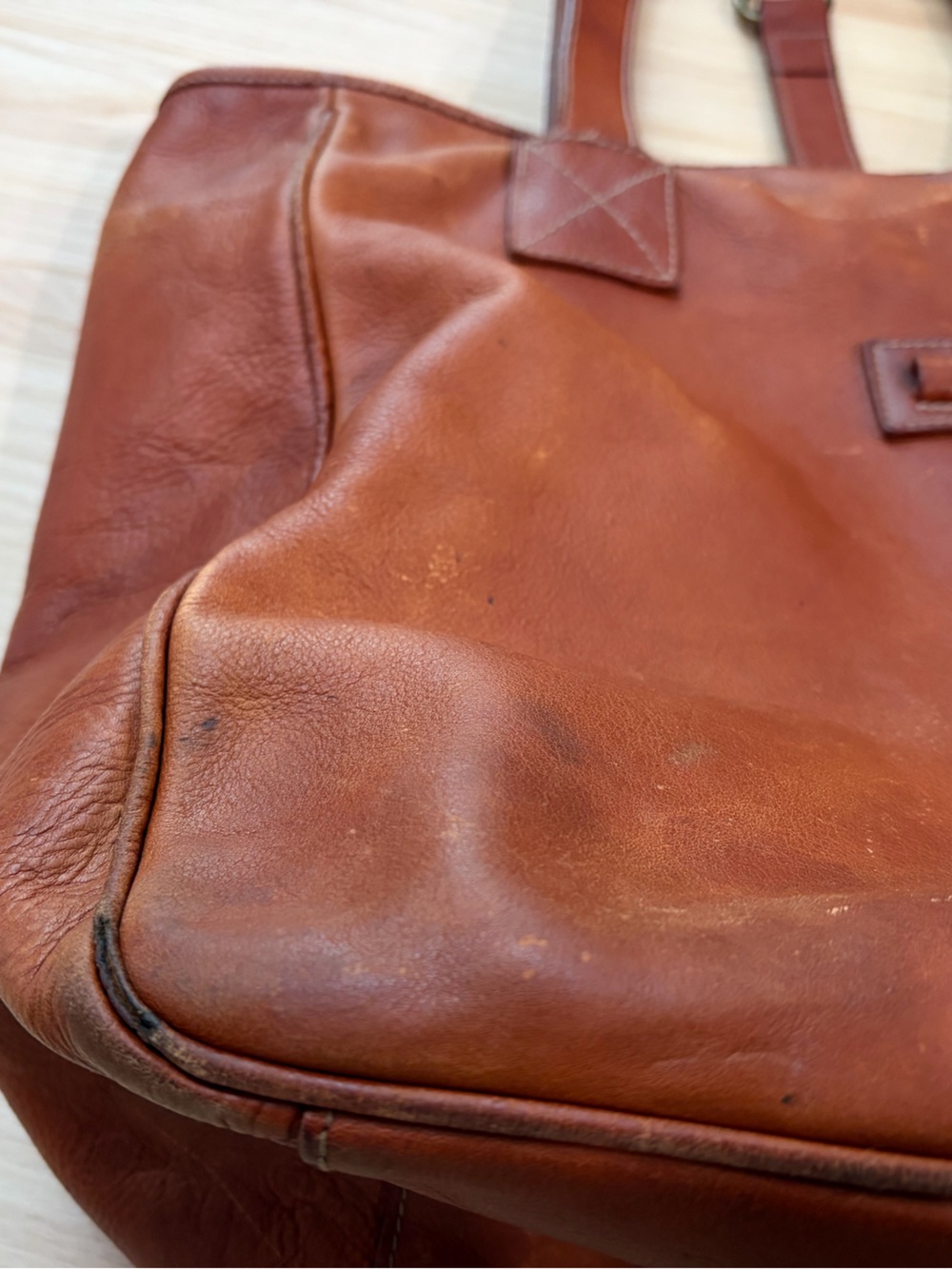 Ralph Lauren Leather Tote with Brass Hook - Picture 6 of 16